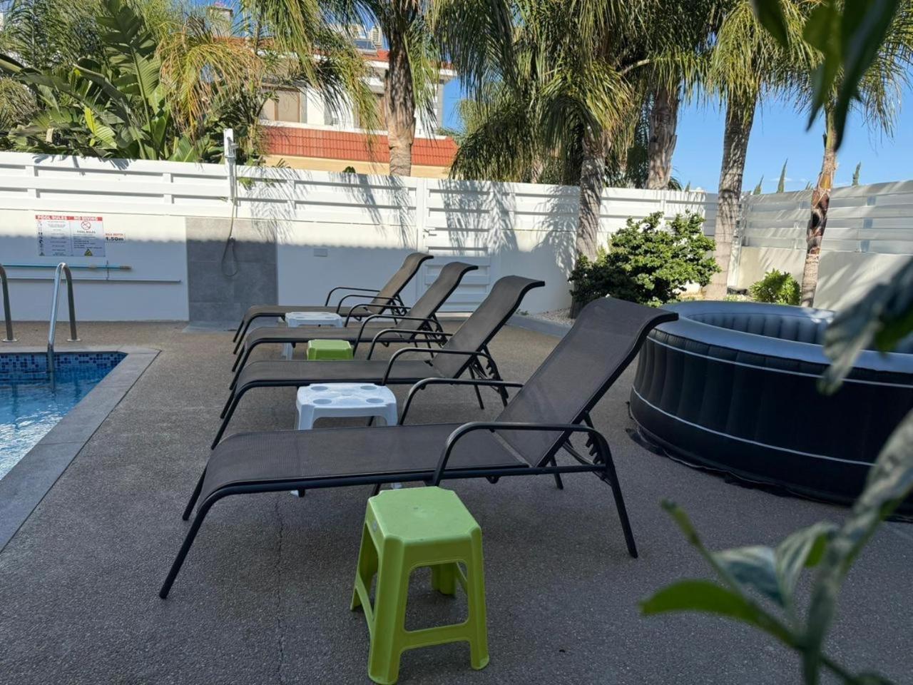 Villa Mario - 2Min Walk From Kapparis Beach パラリムニ エクステリア 写真