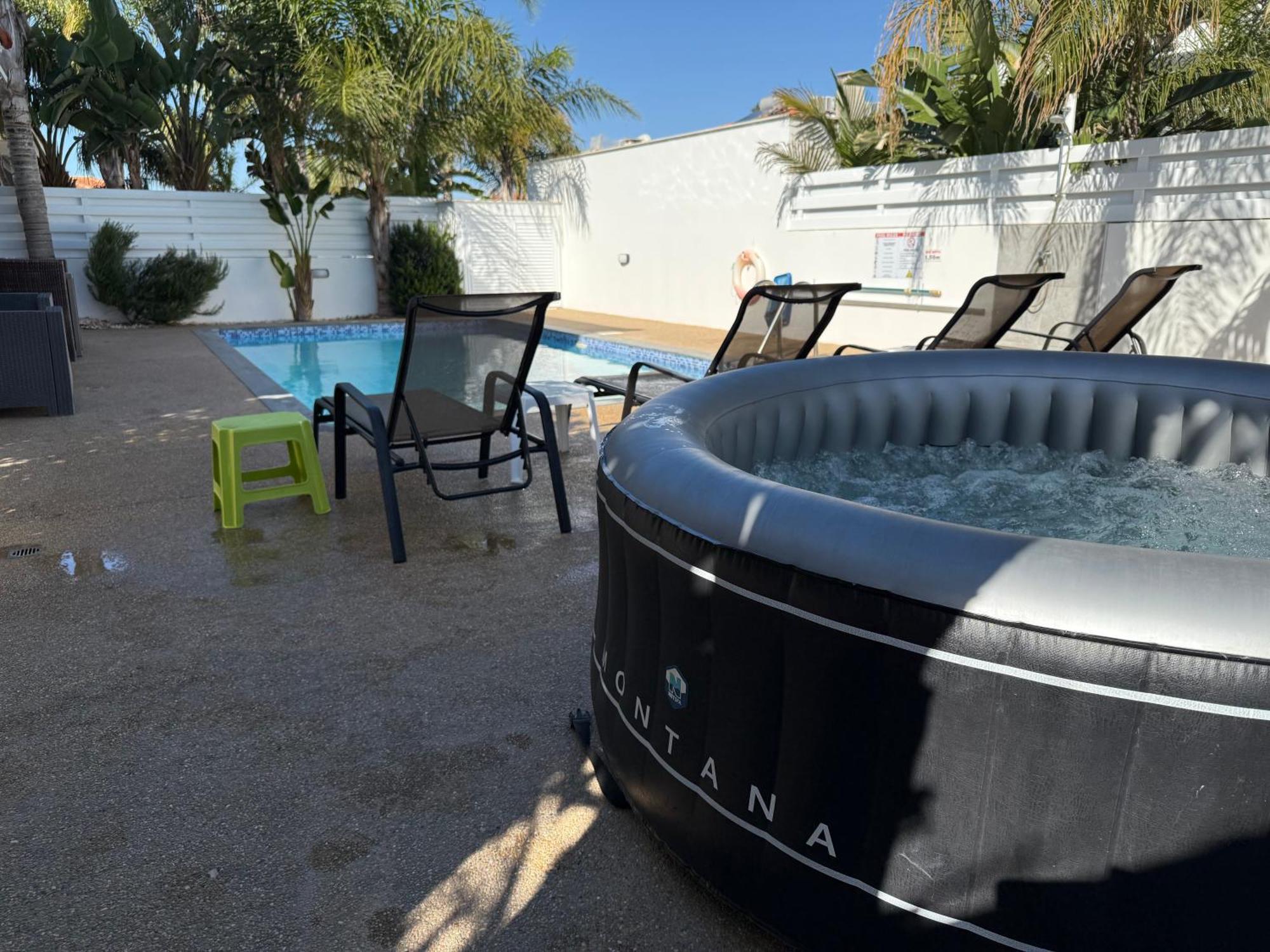 Villa Mario - 2Min Walk From Kapparis Beach パラリムニ エクステリア 写真